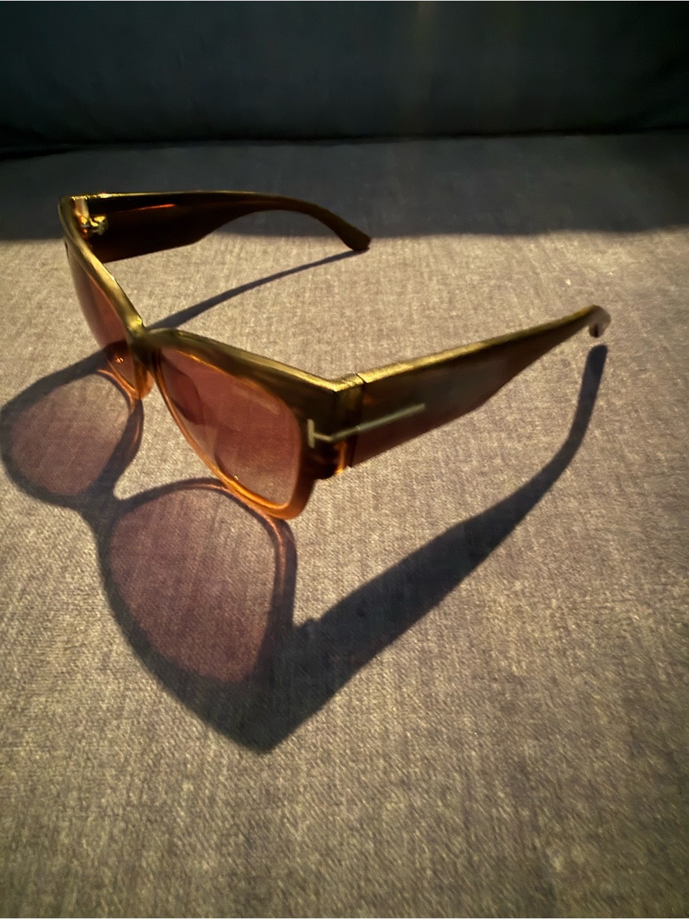 Tom Ford Two-Tone Black and Brown Cat-Eye Sunglasses - Picture 4 of 5